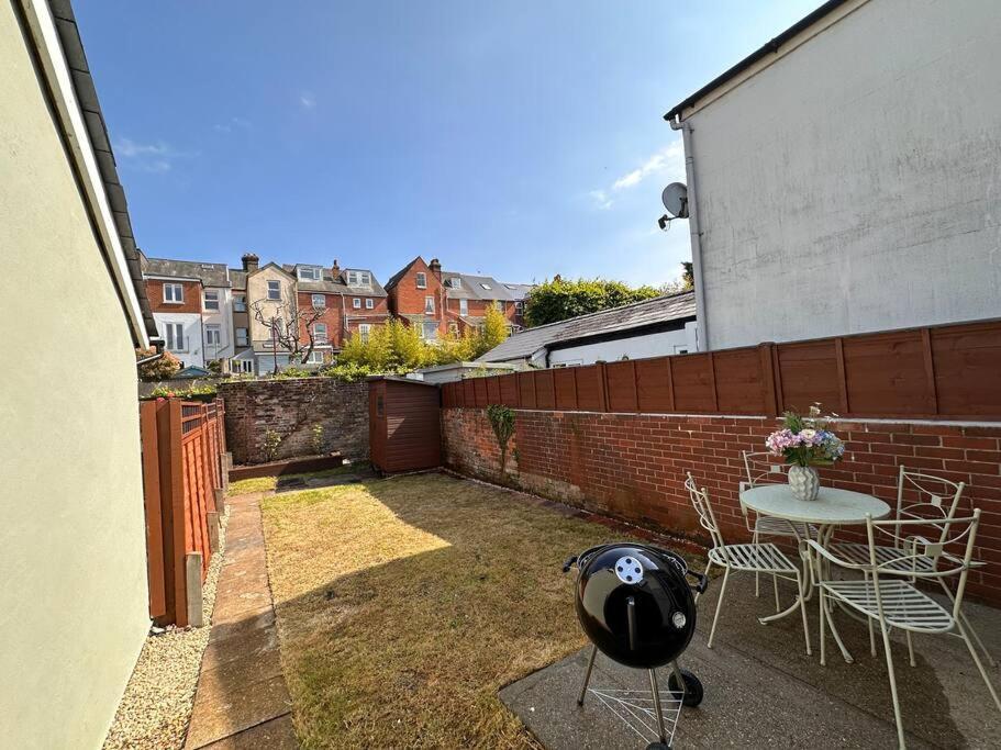 Stylish 3Br Cowes Cottage Close To The Waterfront Zewnętrze zdjęcie